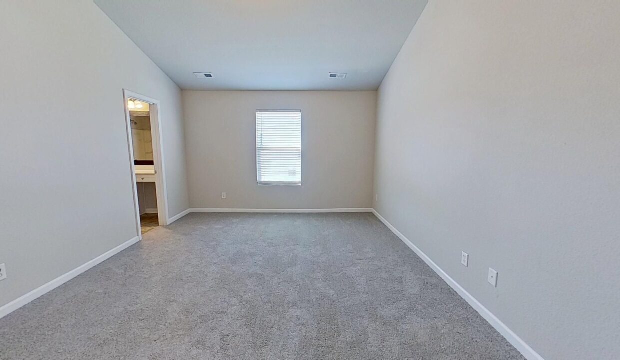5003-Zulli-Ln-Charlotte-NC-28214-25