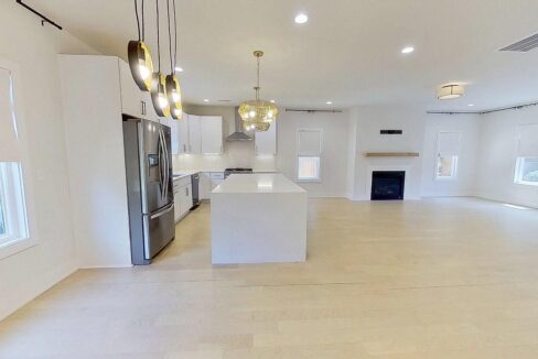5018-Double-Lakes-Dr-Charlotte-NC-28212-11