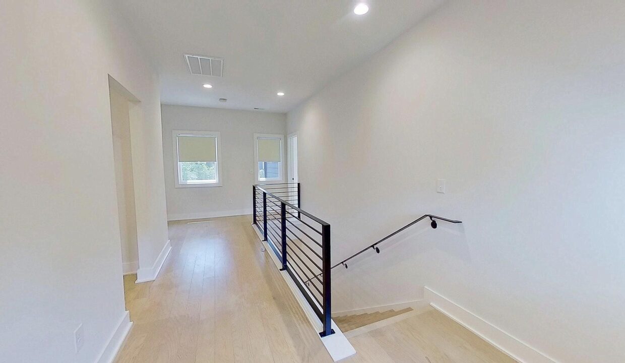 5018-Double-Lakes-Dr-Charlotte-NC-28212-27