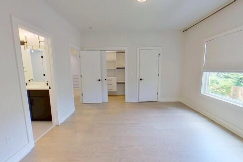 5018-Double-Lakes-Dr-Charlotte-NC-28212-32