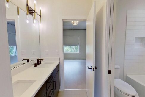 5018-Double-Lakes-Dr-Charlotte-NC-28212-33