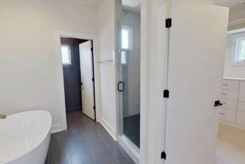 5018-Double-Lakes-Dr-Charlotte-NC-28212-35