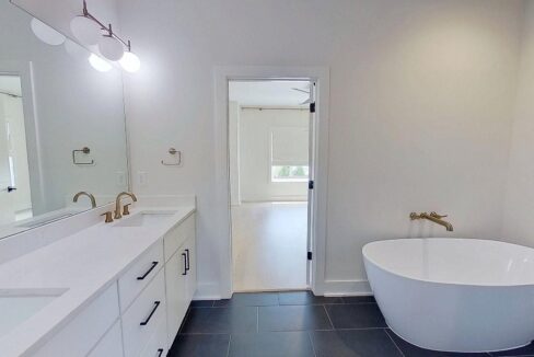 5018-Double-Lakes-Dr-Charlotte-NC-28212-37