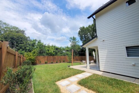 5018-Double-Lakes-Dr-Charlotte-NC-28212-38
