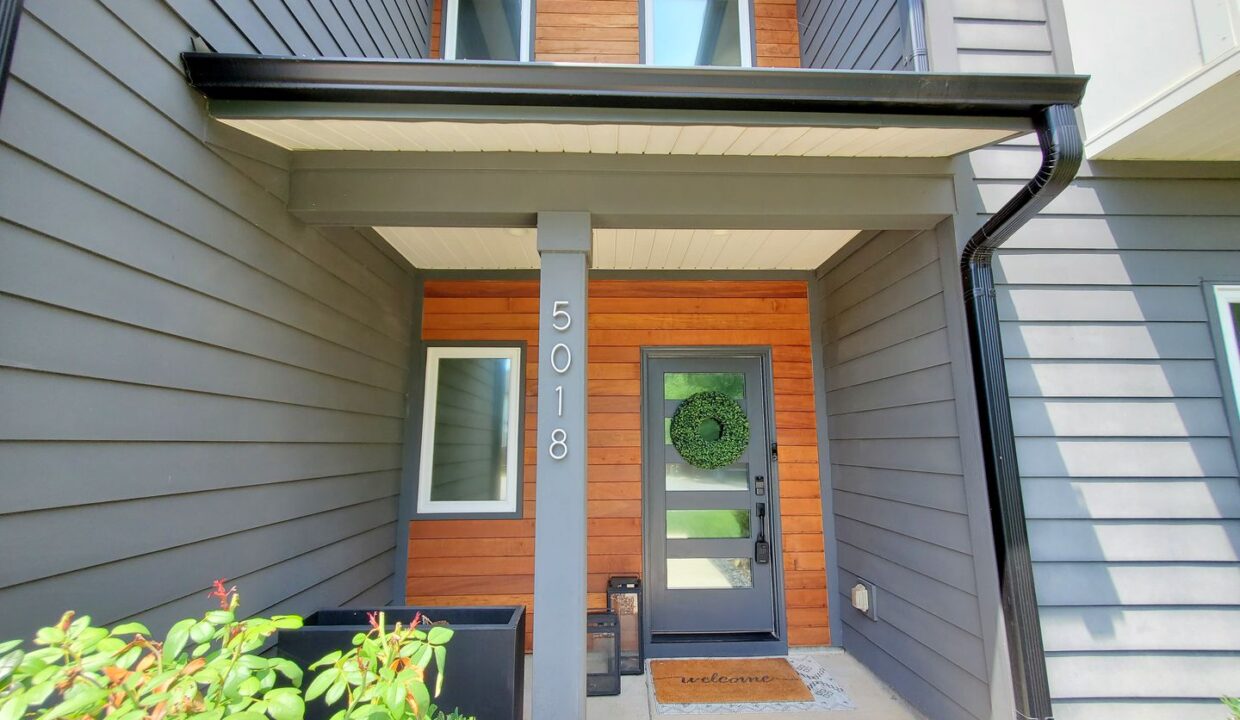 5018-Double-Lakes-Dr-Charlotte-NC-28212-4