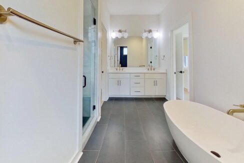 5018-Double-Lakes-Dr-Charlotte-NC-28212-40