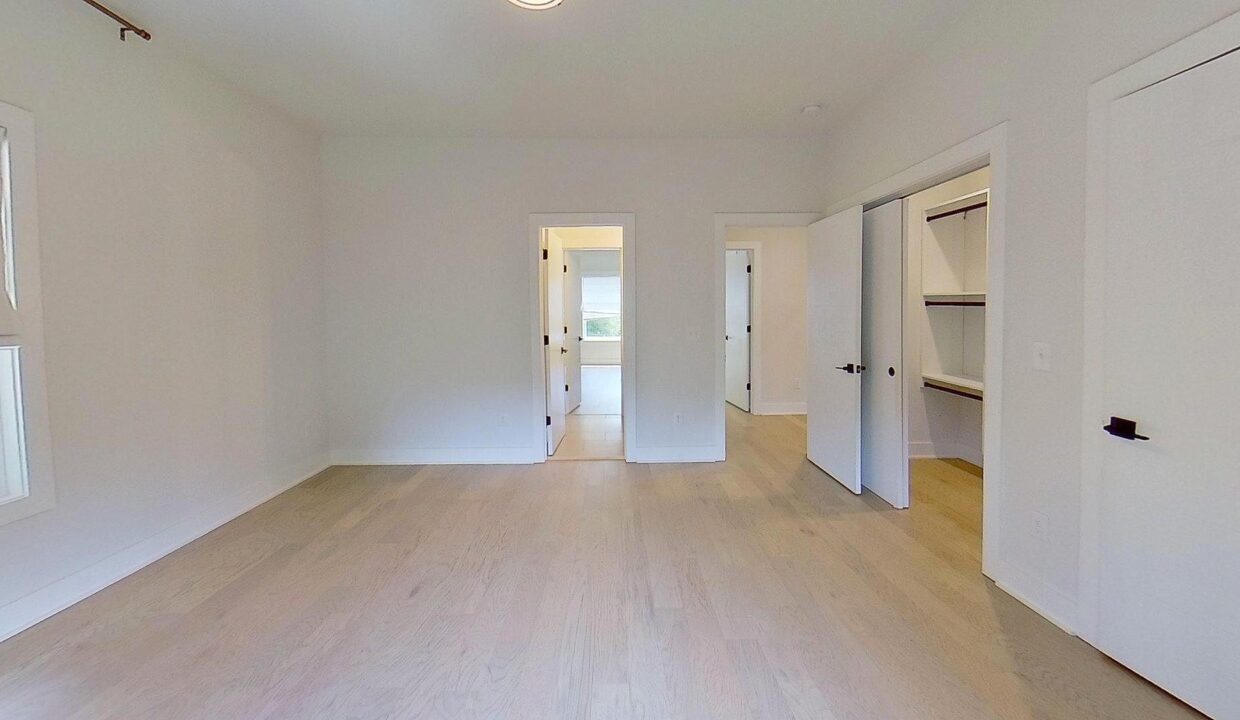 5018-Double-Lakes-Dr-Charlotte-NC-28212-43