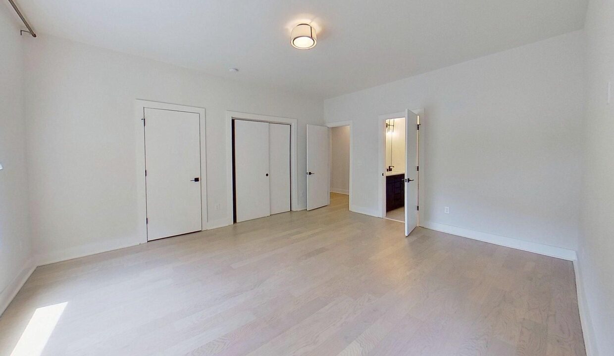 5018-Double-Lakes-Dr-Charlotte-NC-28212-47