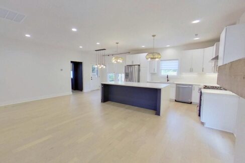 5018-Double-Lakes-Dr-Charlotte-NC-28212-7