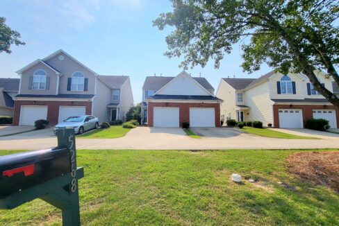 5268-Eagle-Trace-Dr-Raleigh-NC-27604-25