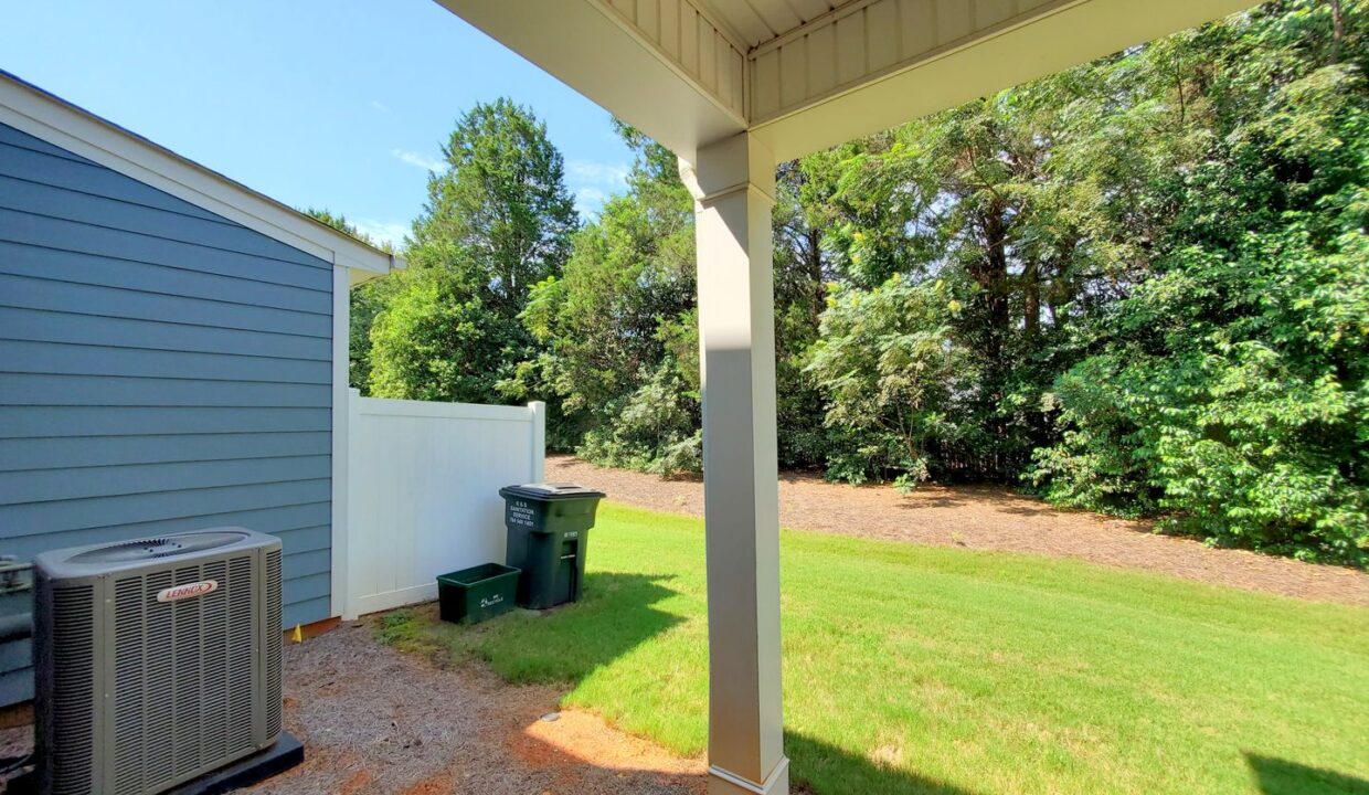 5518-Harris-Cove-Dr-Charlotte-NC-28269-21