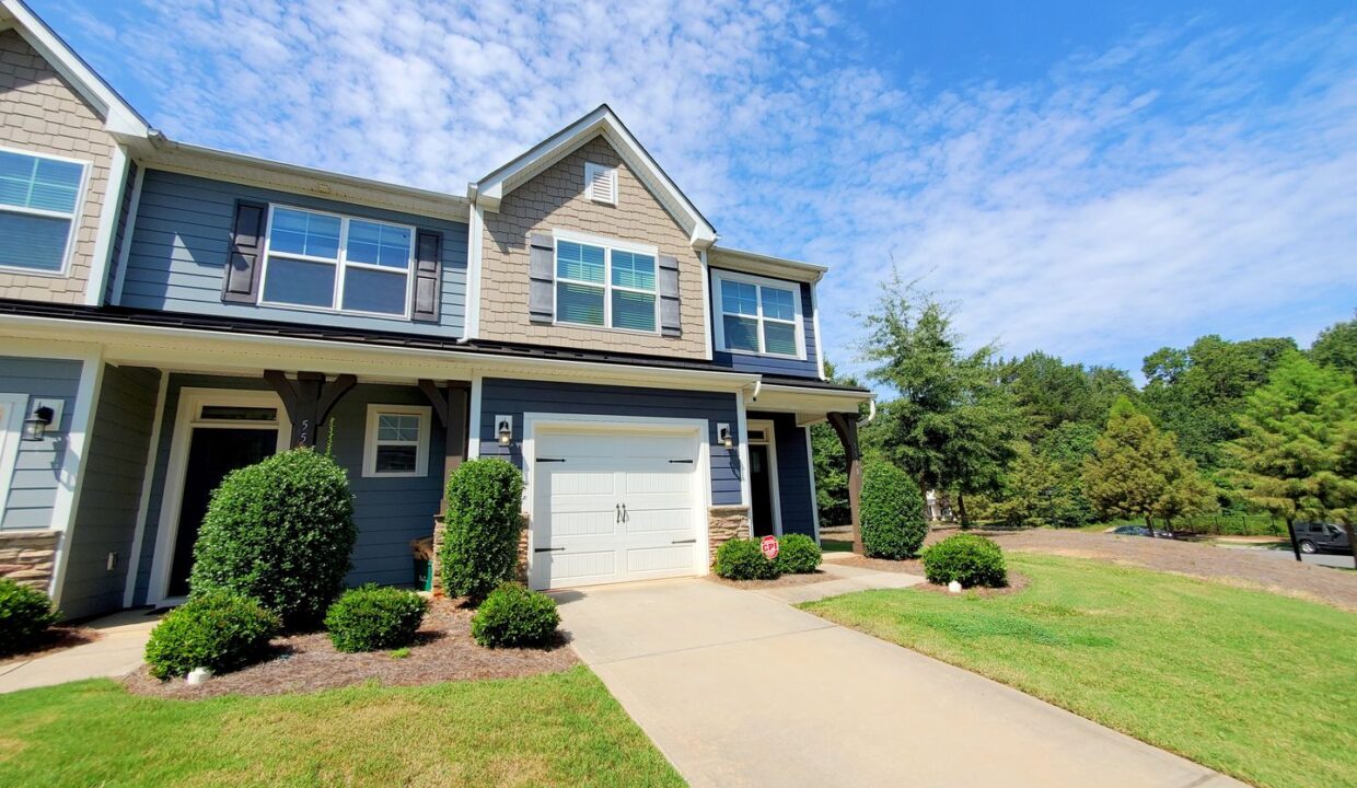 5518-Harris-Cove-Dr-Charlotte-NC-28269-22