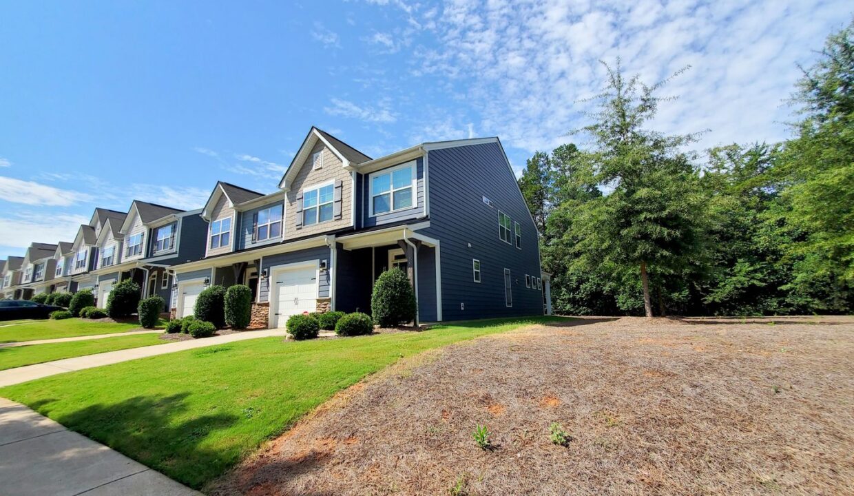 5518-Harris-Cove-Dr-Charlotte-NC-28269-34