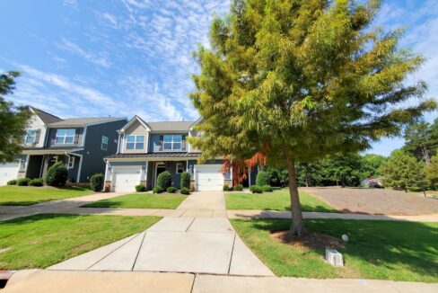 5518-Harris-Cove-Dr-Charlotte-NC-28269-9