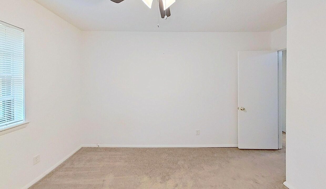 5813-Nottoway-Ct-D-Raleigh-NC-27609-33