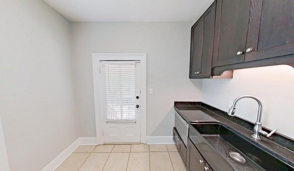 604-N-Blount-St-B-Raleigh-NC-27604-14