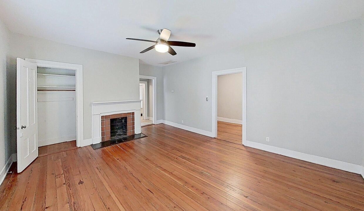 604-N-Blount-St-B-Raleigh-NC-27604-25