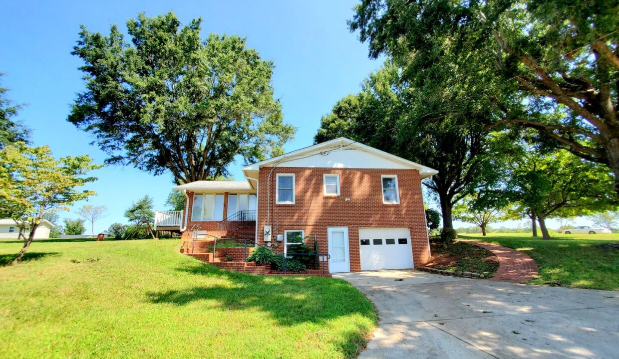 654-Meadowlark-Dr-Winston-Salem-NC-27106-12
