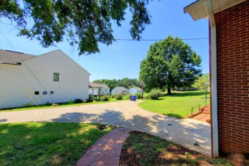 654-Meadowlark-Dr-Winston-Salem-NC-27106-33