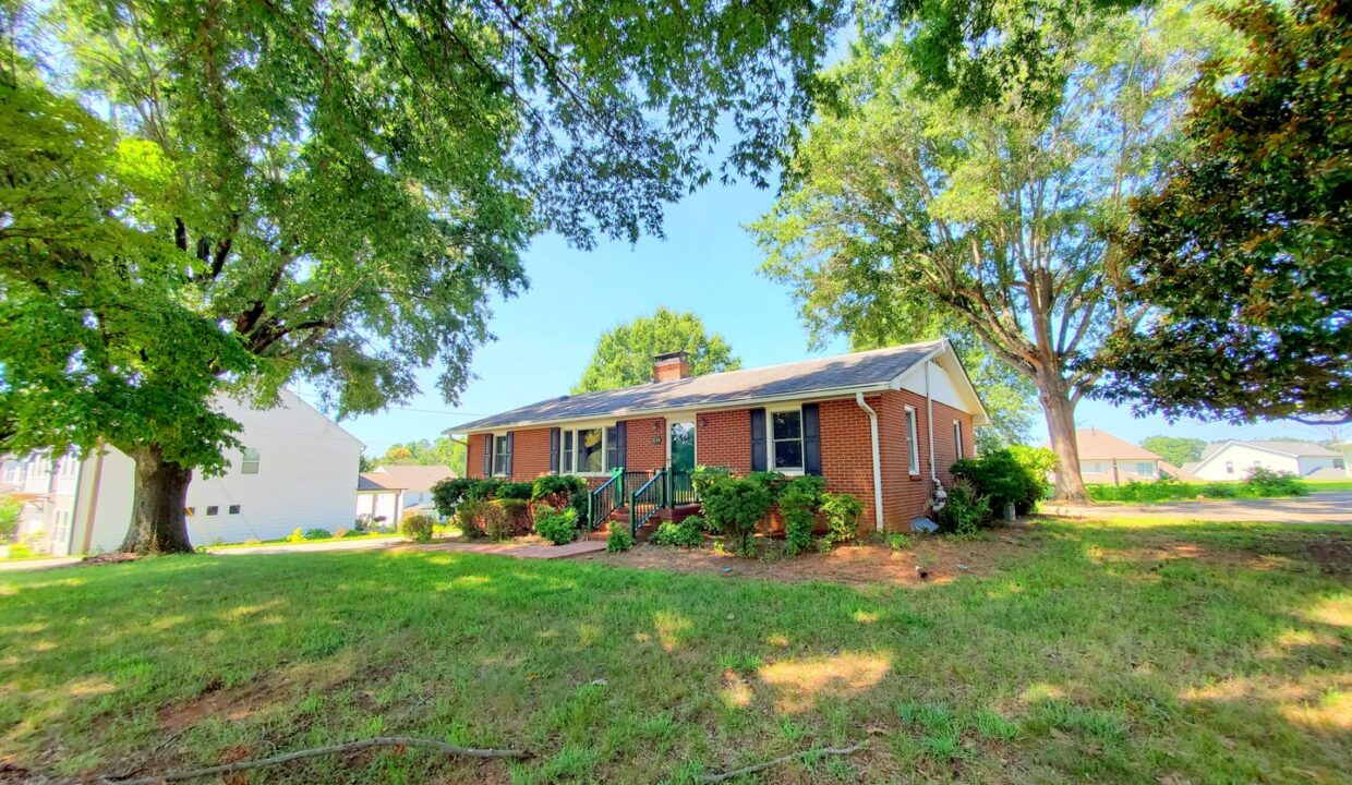 654-Meadowlark-Dr-Winston-Salem-NC-27106-4