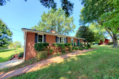 654-Meadowlark-Dr-Winston-Salem-NC-27106-8