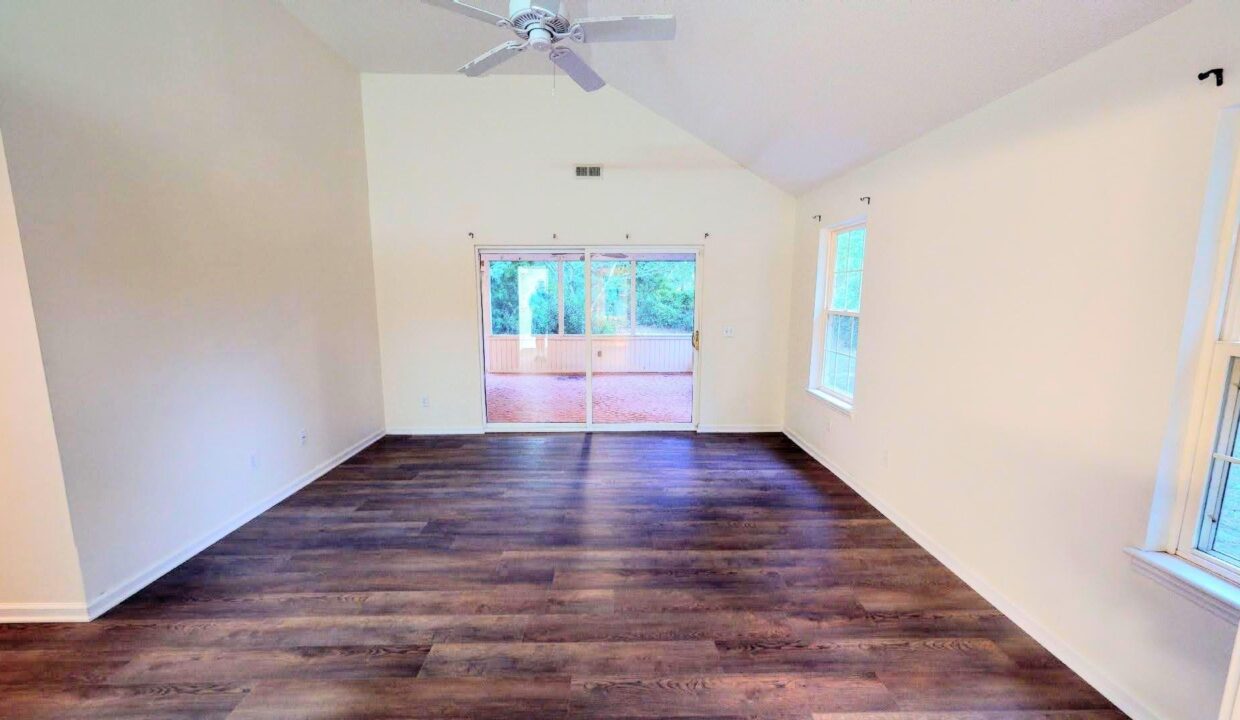 8806-Healy-Circle-Wilmington-NC-28412-10