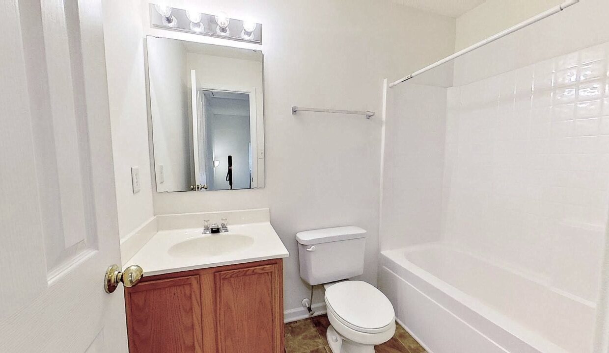 8955-Gerren-Ct-Charlotte-NC-28217-28