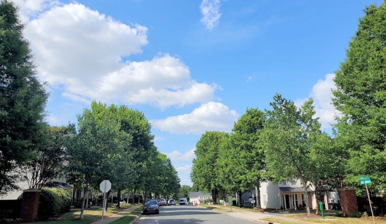 8955-Gerren-Ct-Charlotte-NC-28217-3