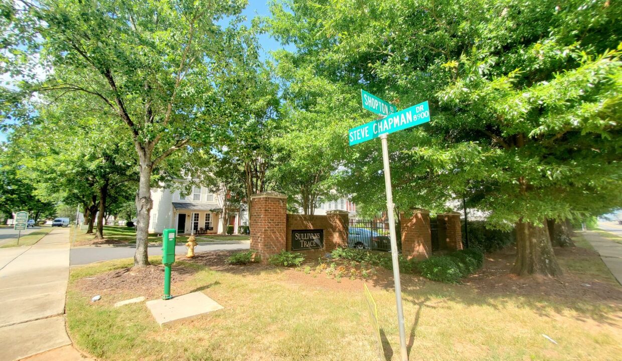 8955-Gerren-Ct-Charlotte-NC-28217-9