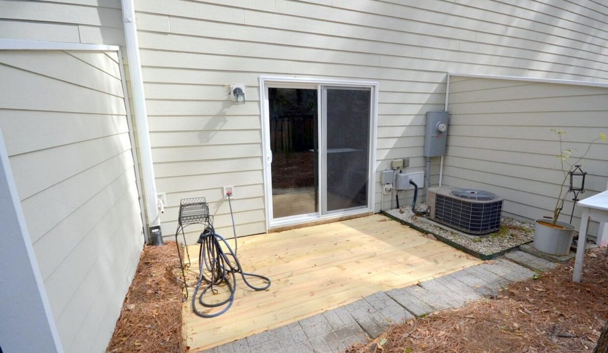 955-Downey-Branch-Ln-Wilmington-NC-28403-5