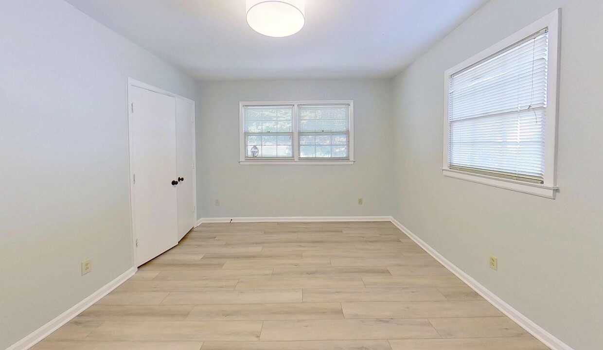 10529-Starwood-Dr-Charlotte-NC-28215-13