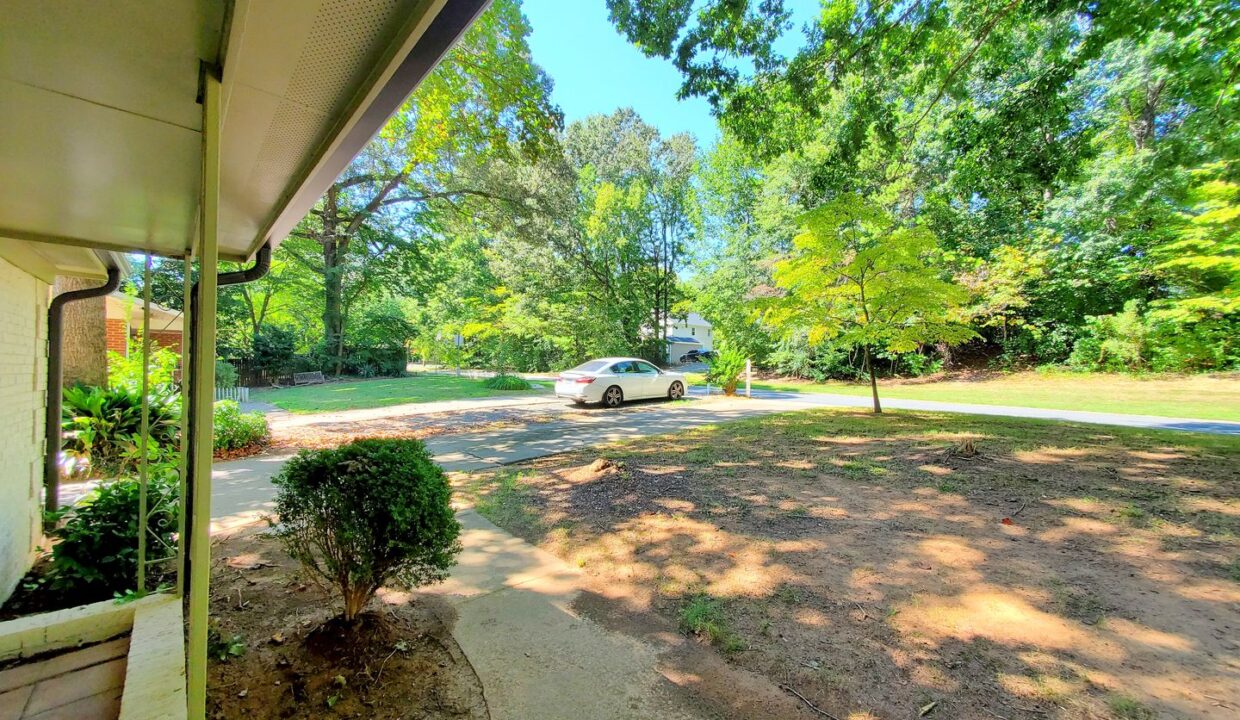 10529-Starwood-Dr-Charlotte-NC-28215-14