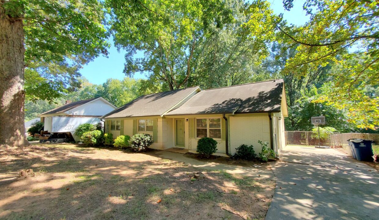 10529-Starwood-Dr-Charlotte-NC-28215-16