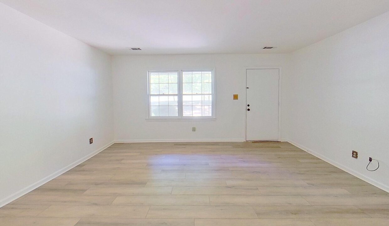 10529-Starwood-Dr-Charlotte-NC-28215-19