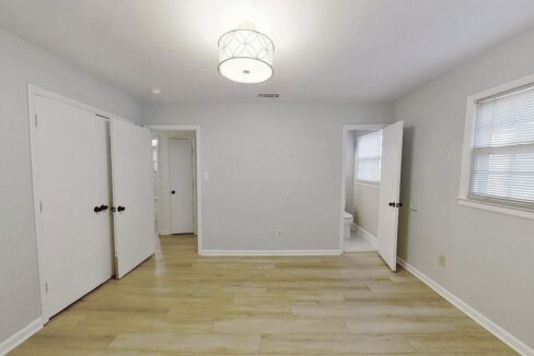 10529-Starwood-Dr-Charlotte-NC-28215-22