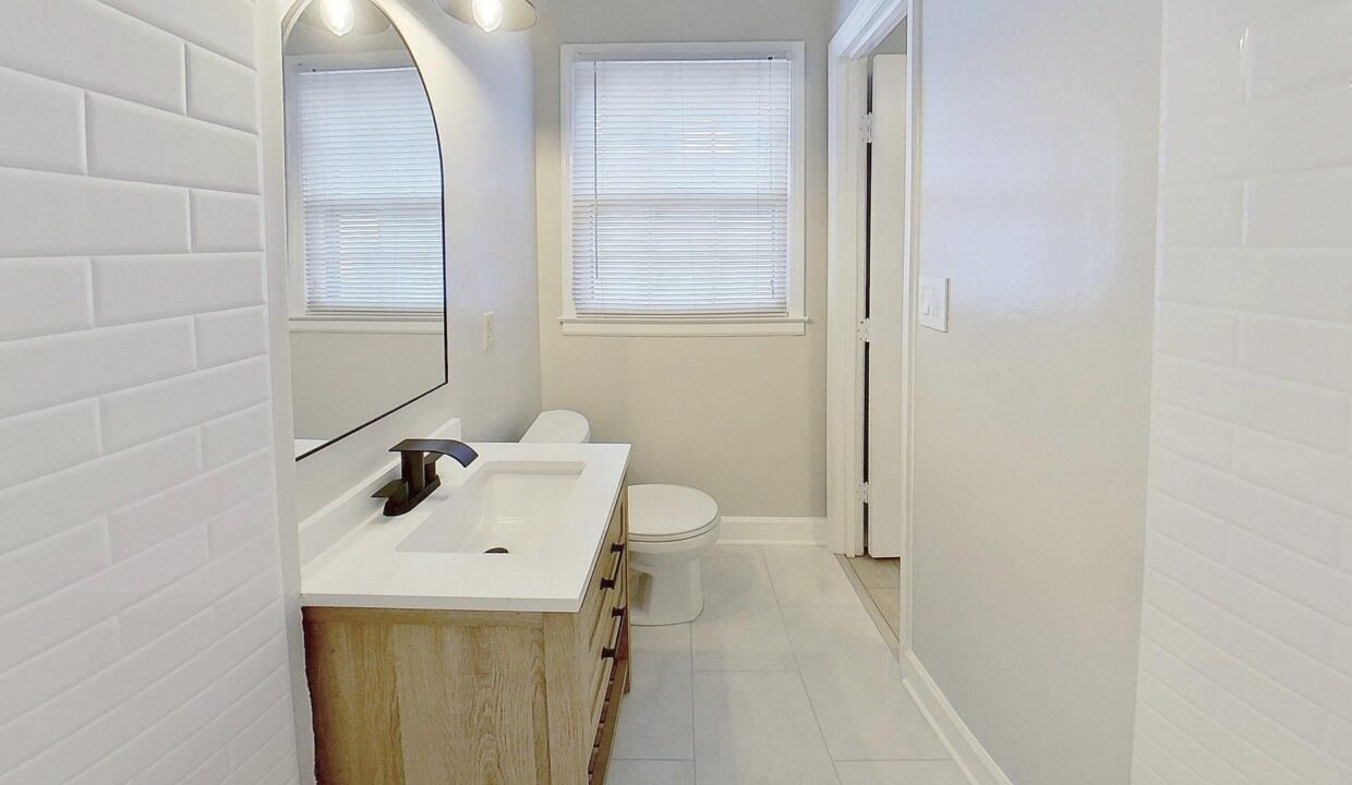 10529-Starwood-Dr-Charlotte-NC-28215-25