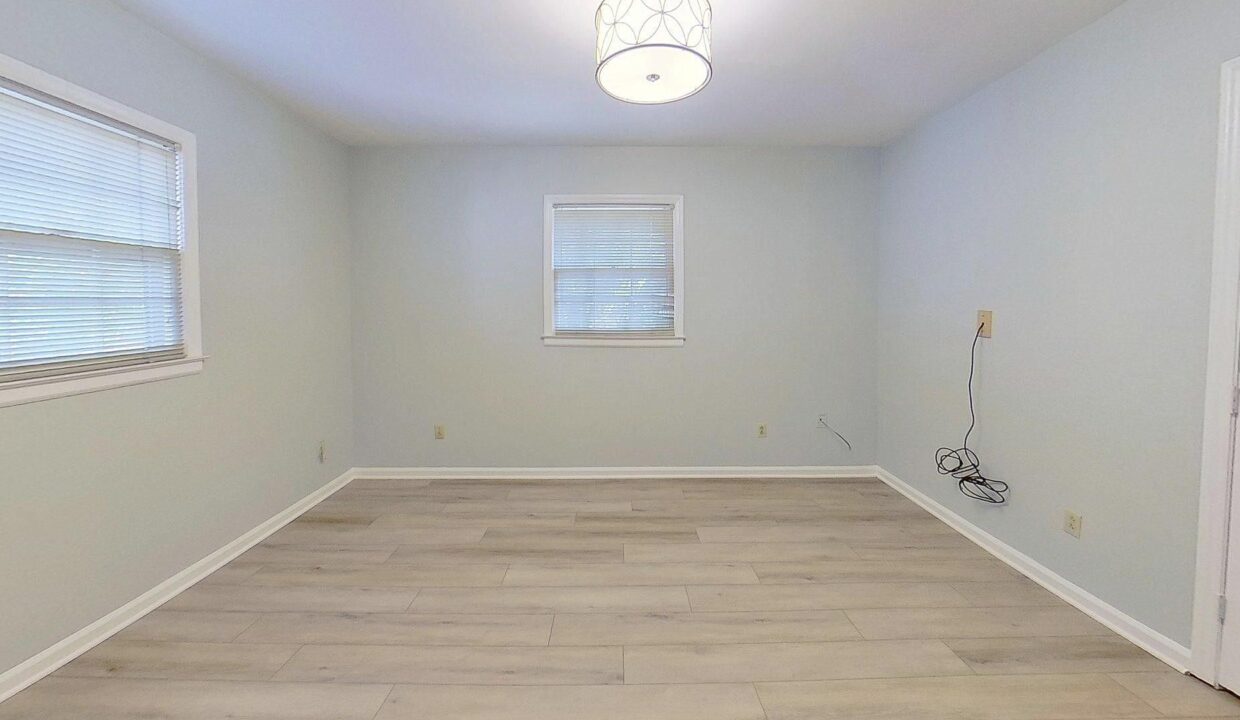 10529-Starwood-Dr-Charlotte-NC-28215-26