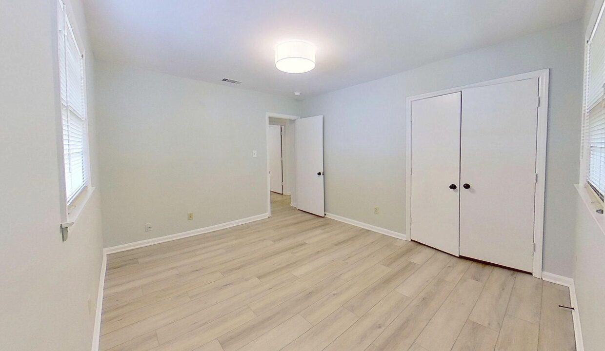 10529-Starwood-Dr-Charlotte-NC-28215-27