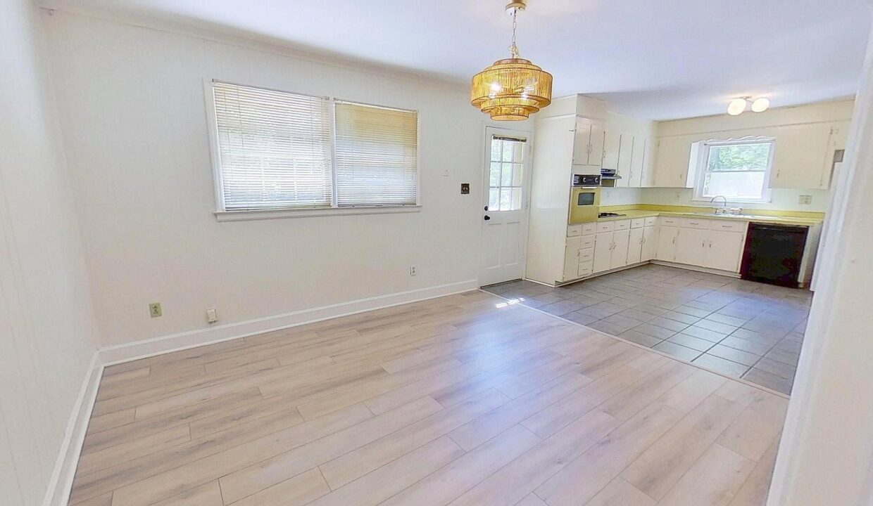 10529-Starwood-Dr-Charlotte-NC-28215-3