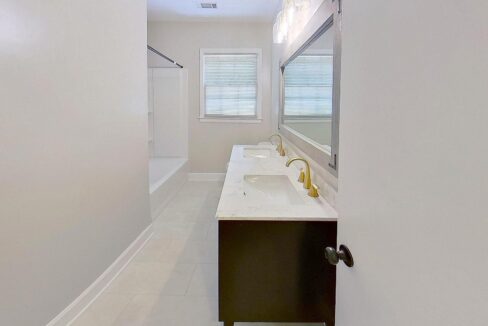 10529-Starwood-Dr-Charlotte-NC-28215-4