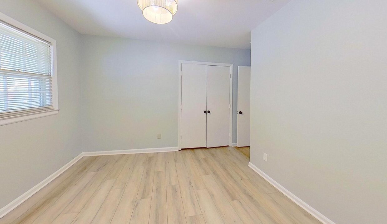 10529-Starwood-Dr-Charlotte-NC-28215-8