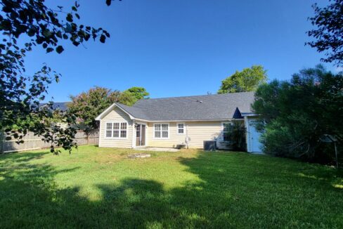 2406-Sapling-Cir-Wilmington-NC-28411-18