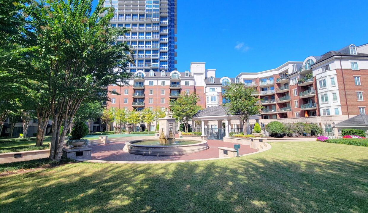 300-W-5th-St-117-Charlotte-NC-28202-11