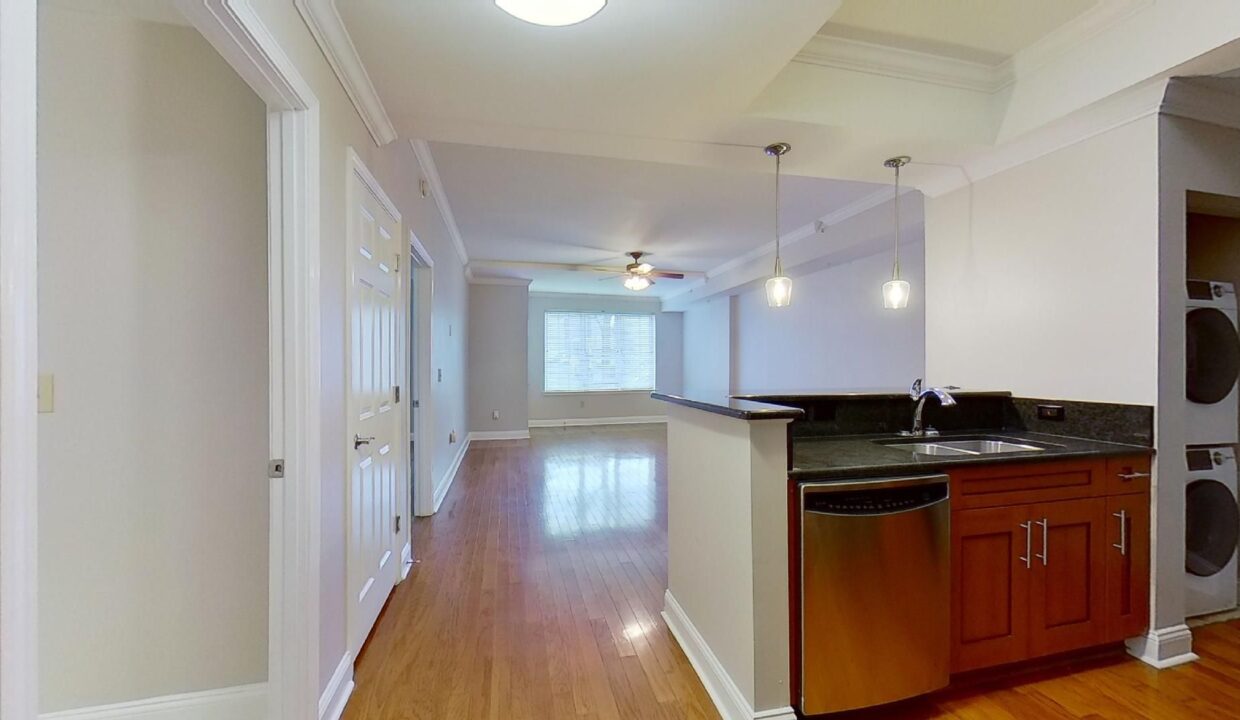 300-W-5th-St-117-Charlotte-NC-28202-5