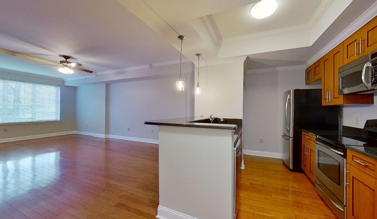 300-W-5th-St-117-Charlotte-NC-28202-9
