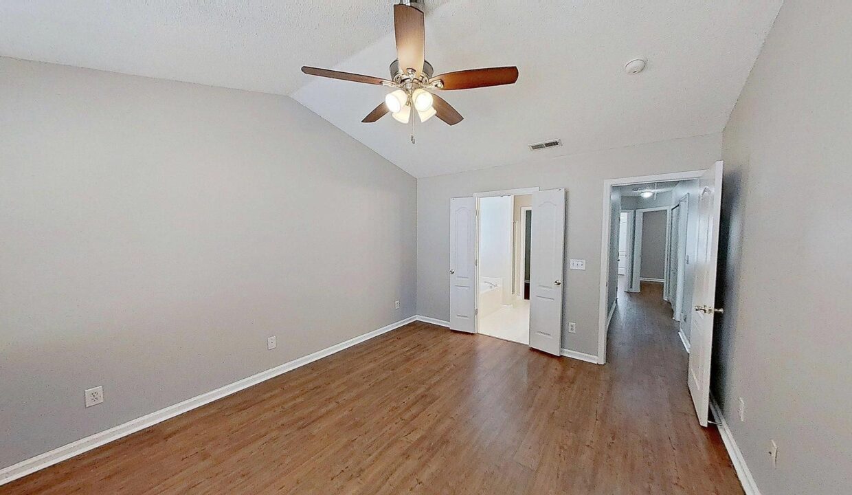 4105-Viewmont-Dr-Raleigh-NC-27610-10