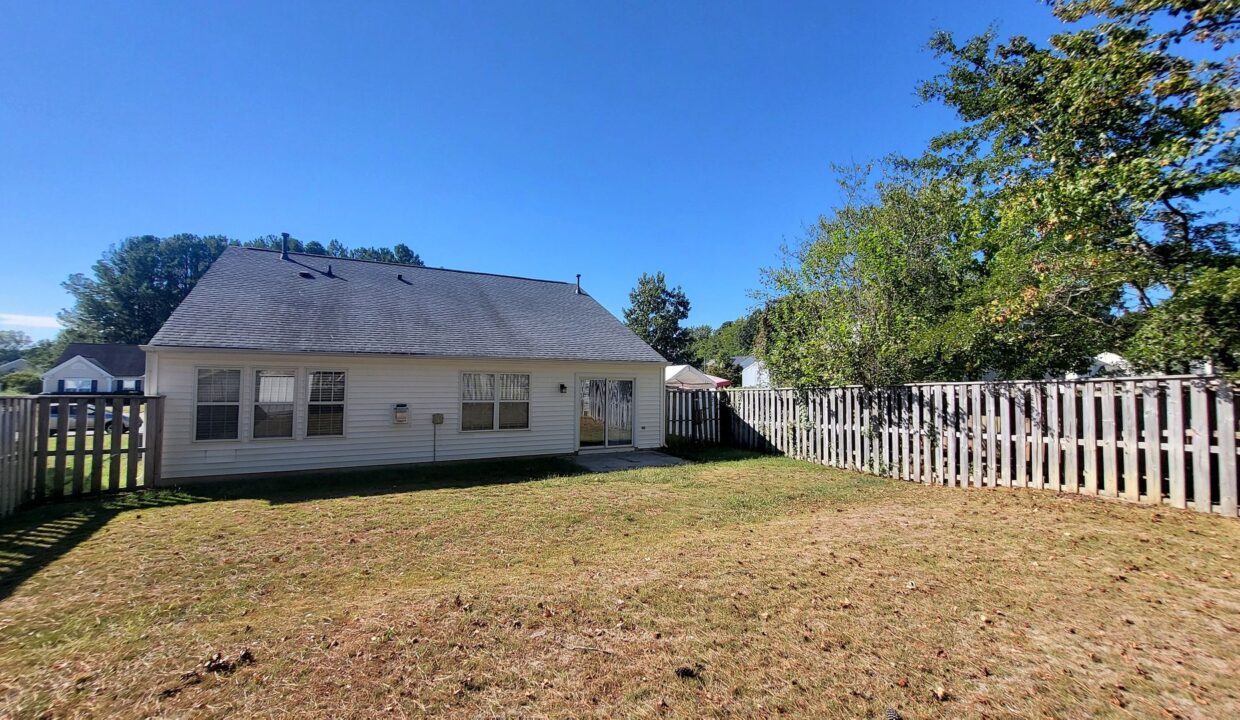 4105-Viewmont-Dr-Raleigh-NC-27610-13