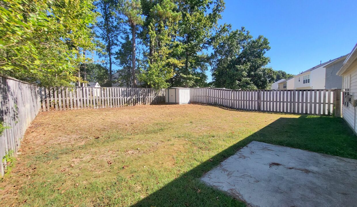 4105-Viewmont-Dr-Raleigh-NC-27610-15