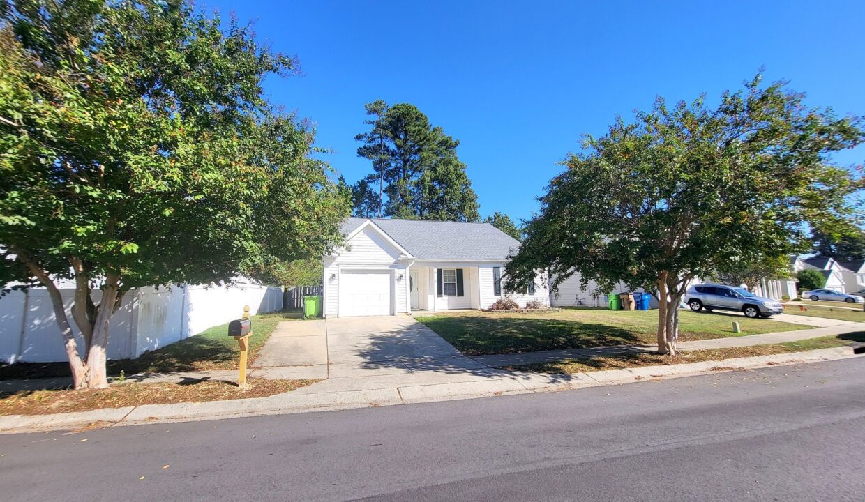 4105-Viewmont-Dr-Raleigh-NC-27610-16