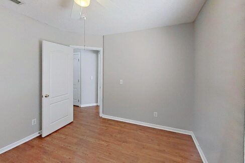 4105-Viewmont-Dr-Raleigh-NC-27610-17